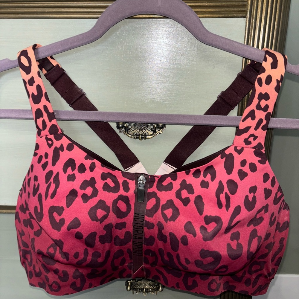 VSX padded wire sports bra LIKE NEW